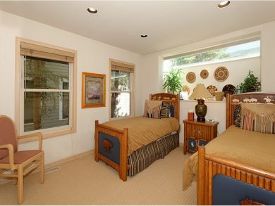 A WOW Interior Four Bedroom Luxury Ski Rental in Aspen